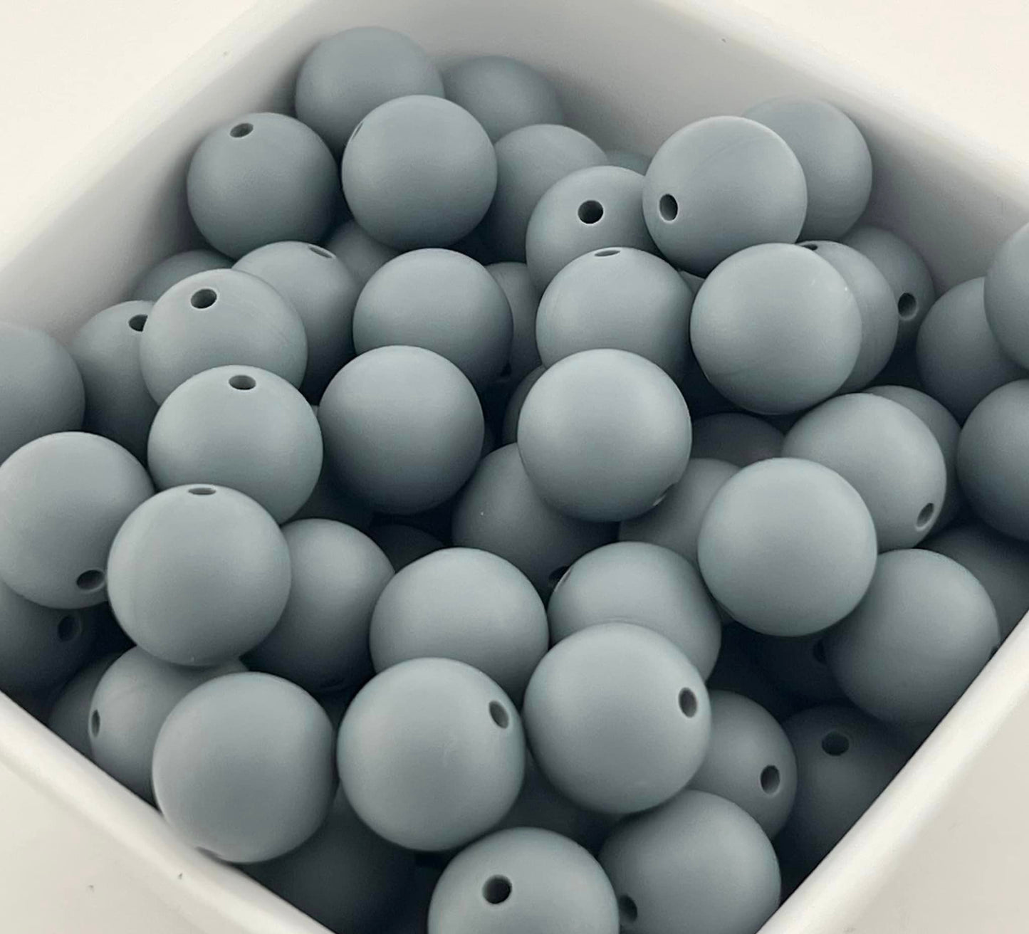 Pack of 100 15mm Dim Grey Solid Silicone Beads