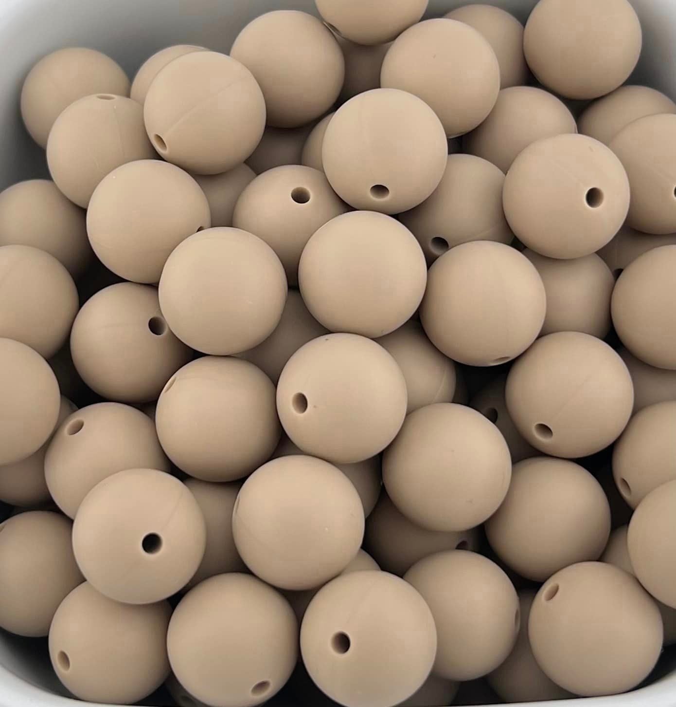 Pack of 100 15mm Doe Skin Solid Silicone Beads