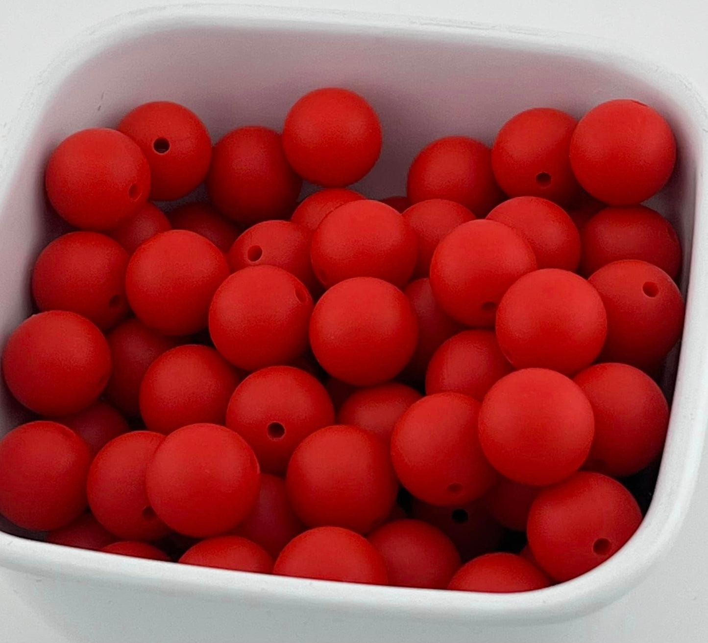 Pack of 100 15mm Scarlet Red Solid Silicone Beads