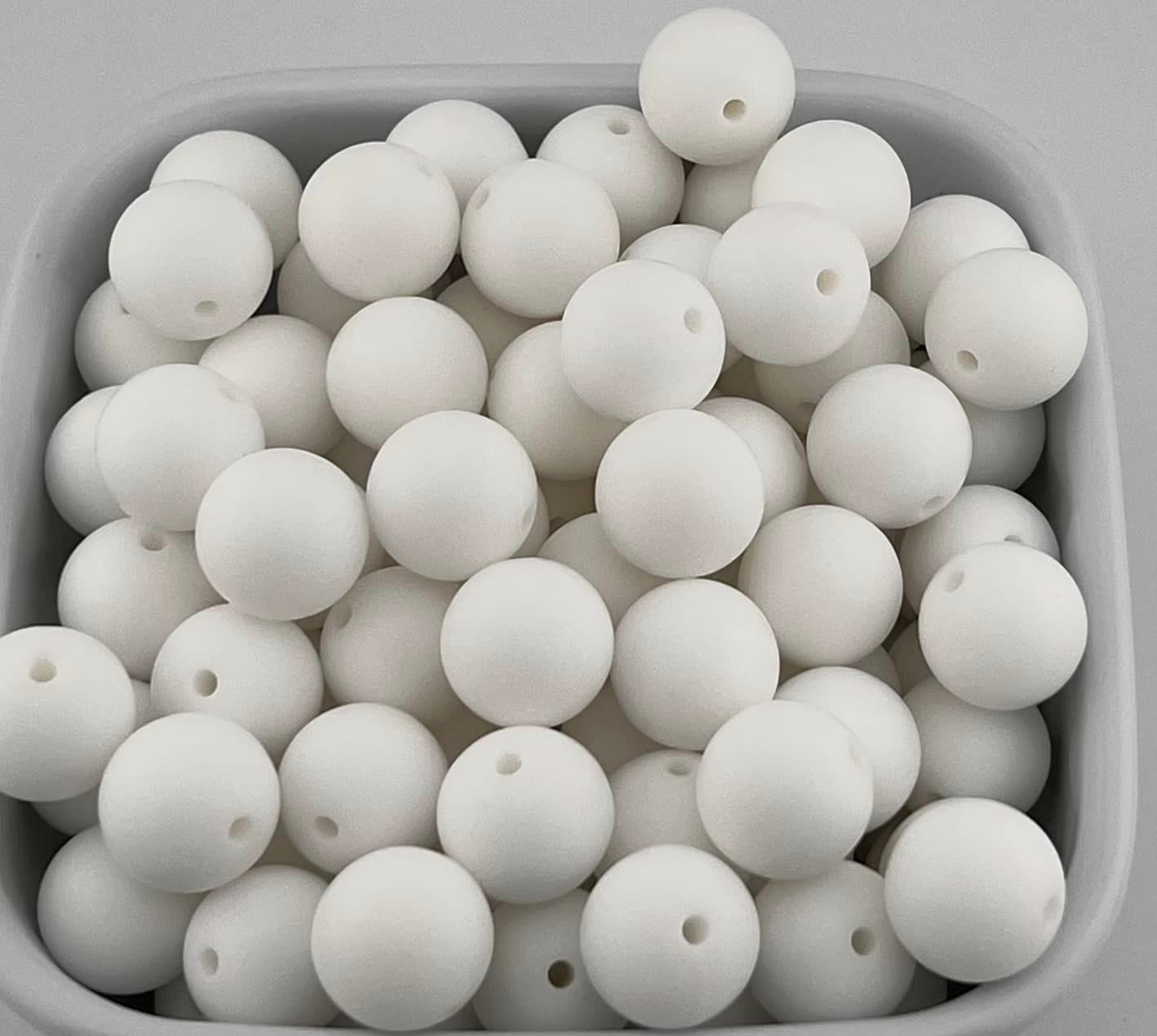 Pack of 100 15mm White Solid Silicone Beads