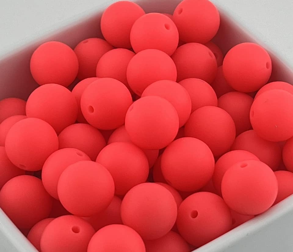 Pack of 100 15mm Shocking Pink Solid Silicone Beads