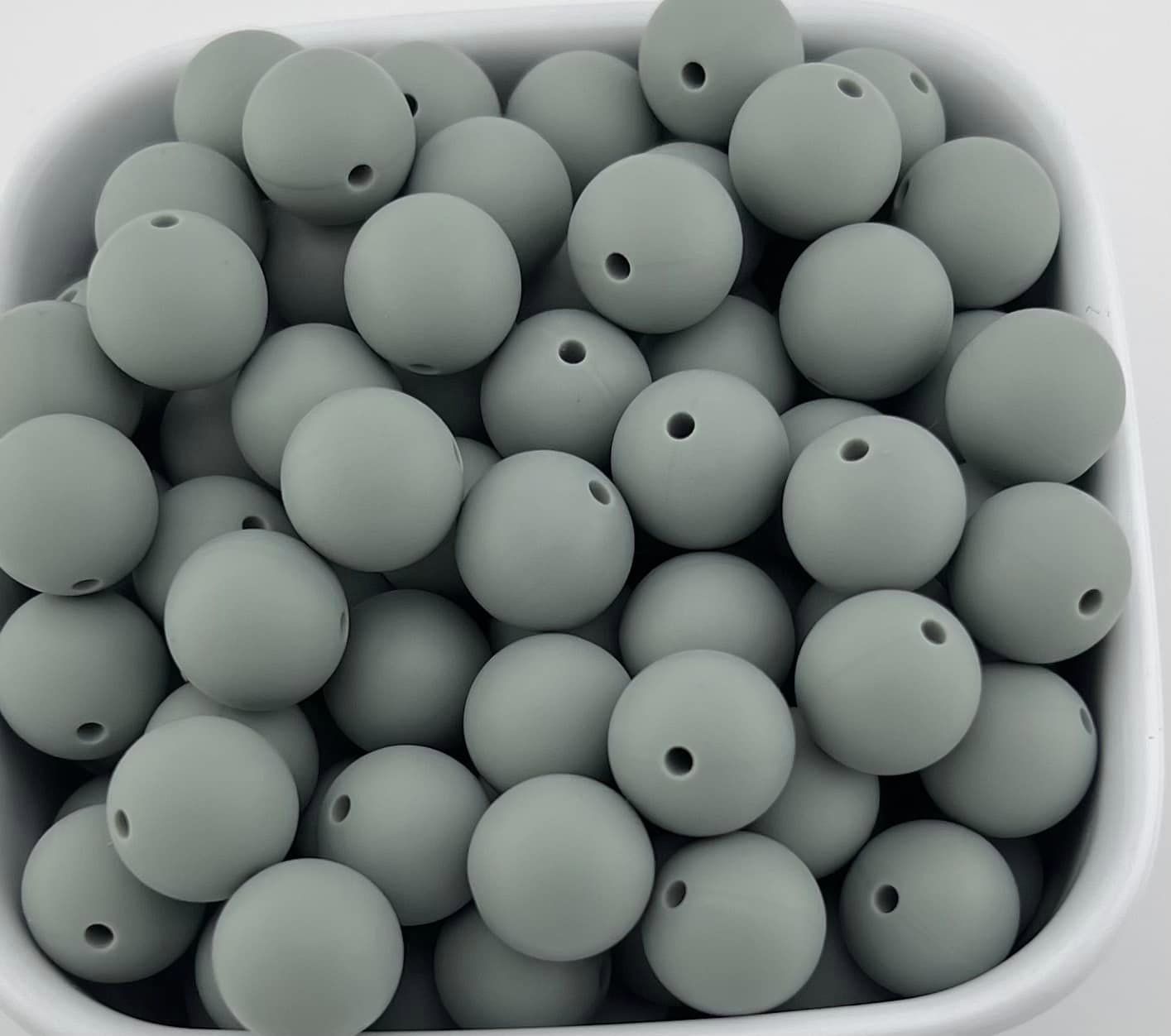 Pack of 100 15mm Grey Solid Silicone Beads