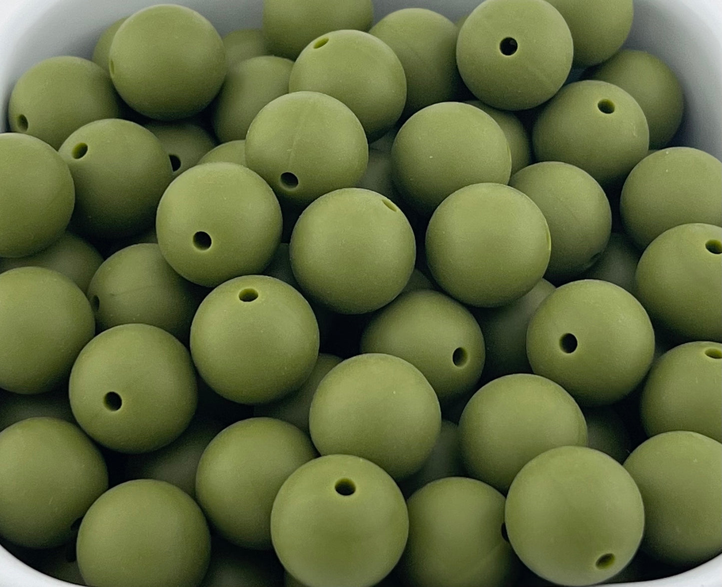 Pack of 100 15mm Crocodile Solid Silicone Bead