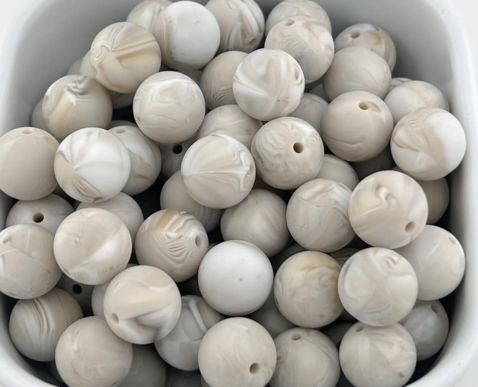 Pack of 100 15mm Tan marbled Solid Silicone Beads