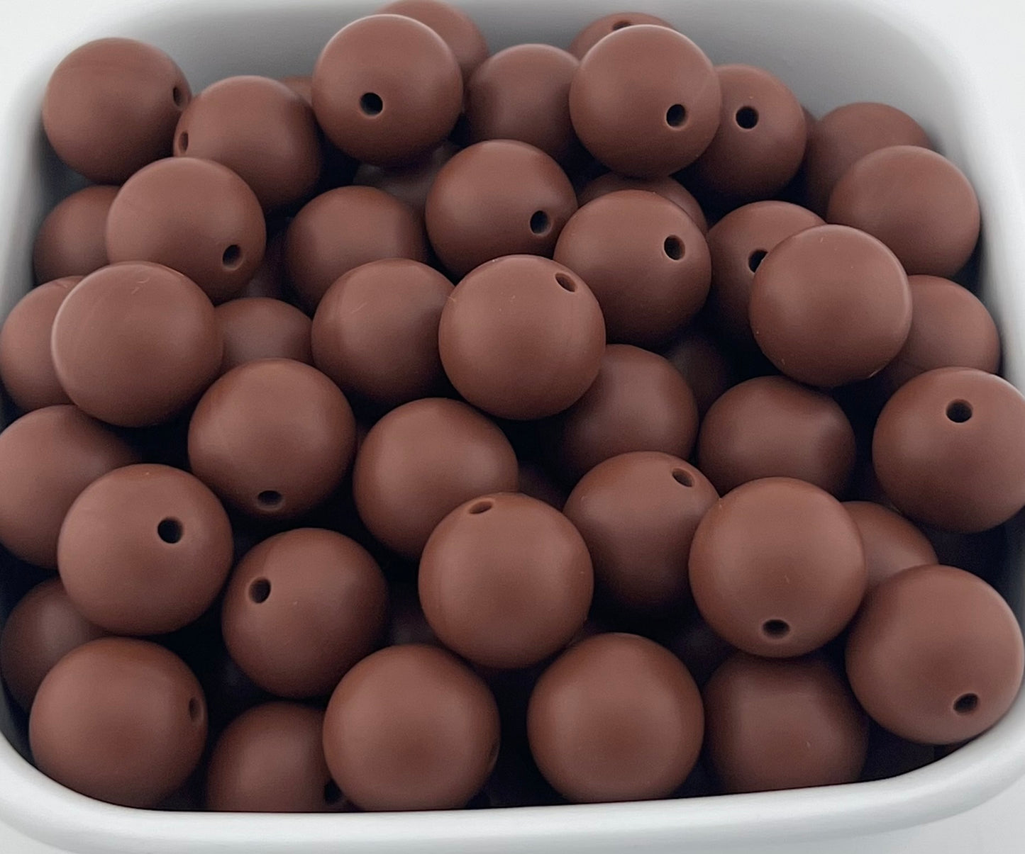 Pack of 100 15mm Fudge Solid Silicone Beads