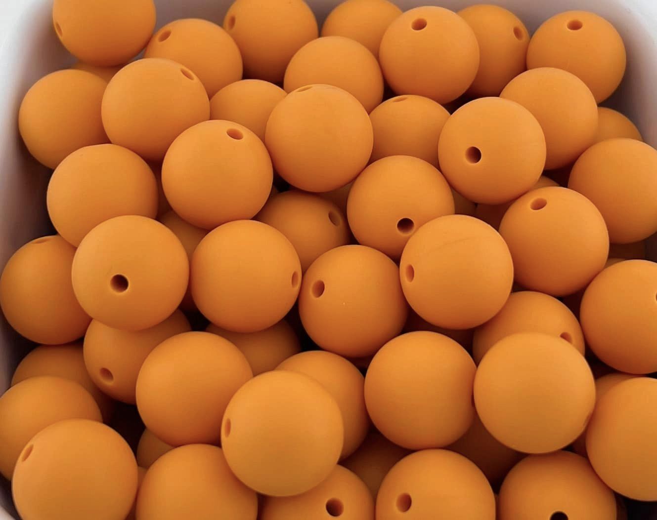 Pack of 100 15mm Papaya Solid Silicone Beads