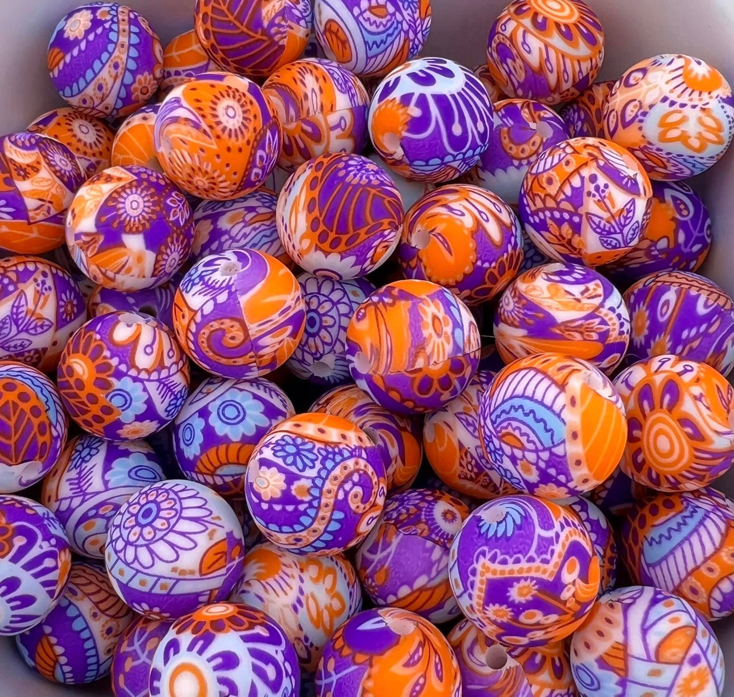Pack of 75 15MM Bright Paisley beads