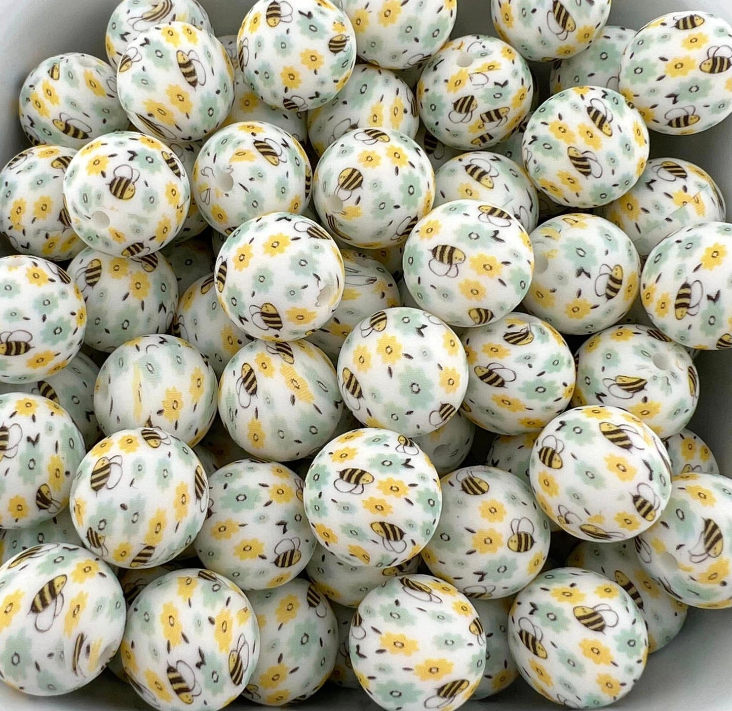Pack of 100 15MM Bumble Bees beads