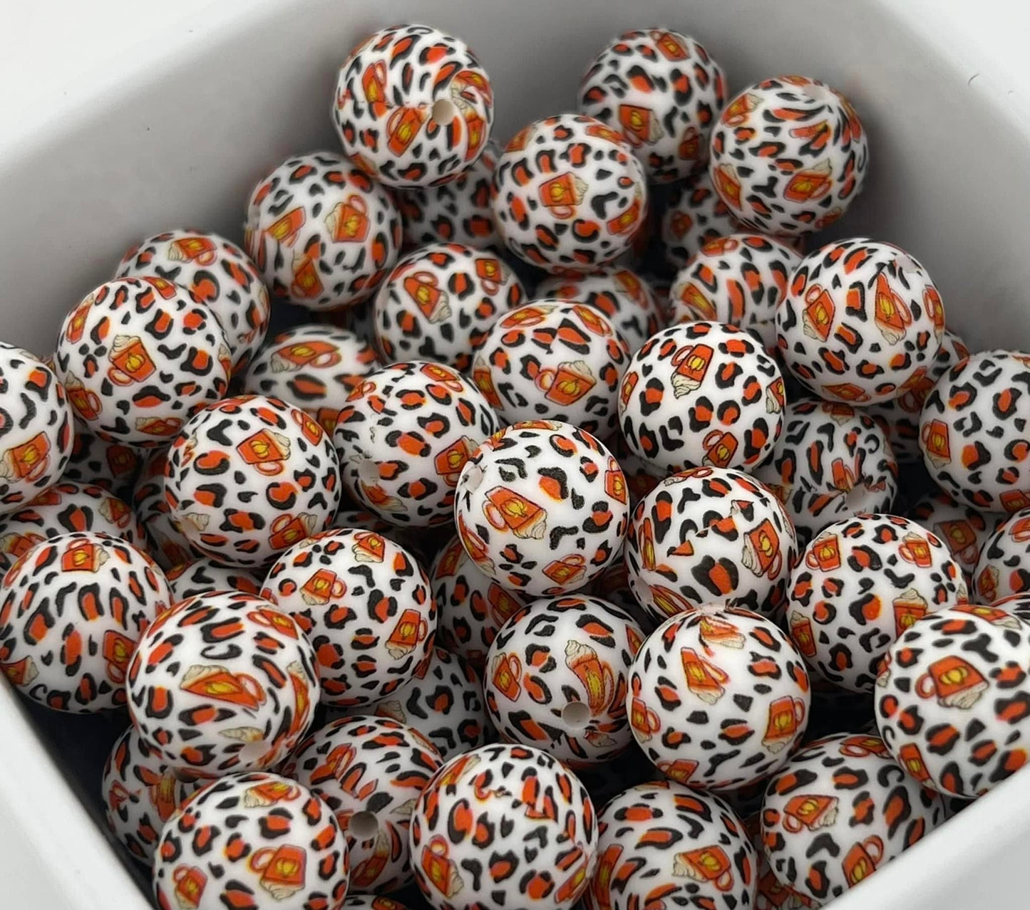 Pack of 100 15MM Pumpkin Spice Leopard beads
