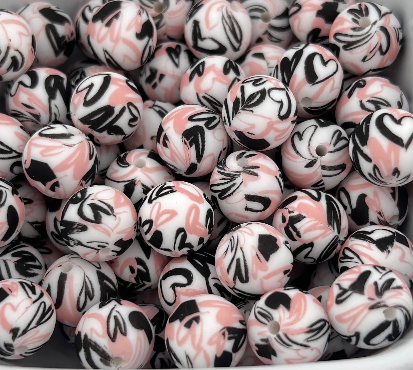 Pack of 55 15MM Graffiti Hearts beads
