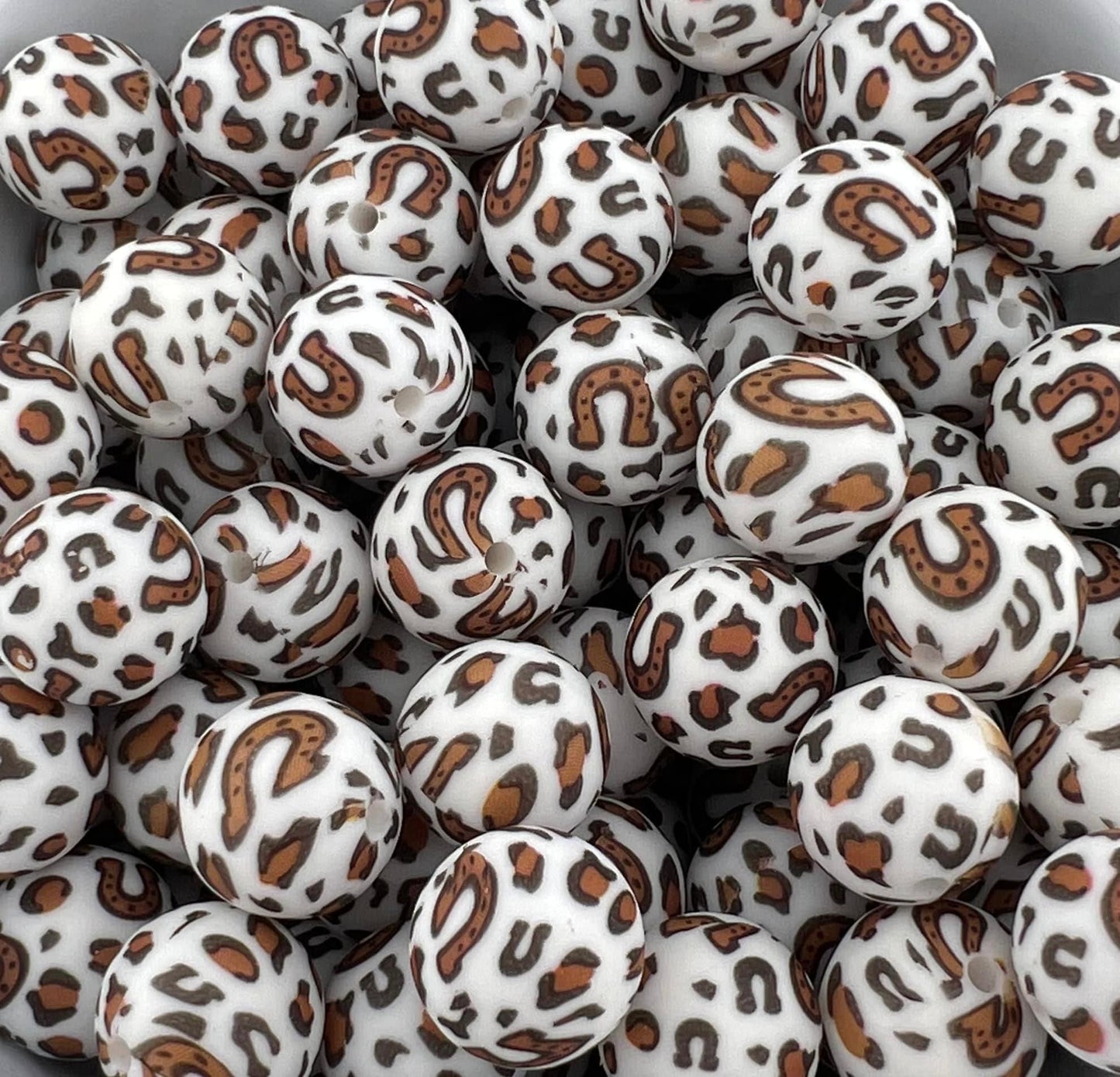 Pack of 100 15MM Horseshoe Leopard beads