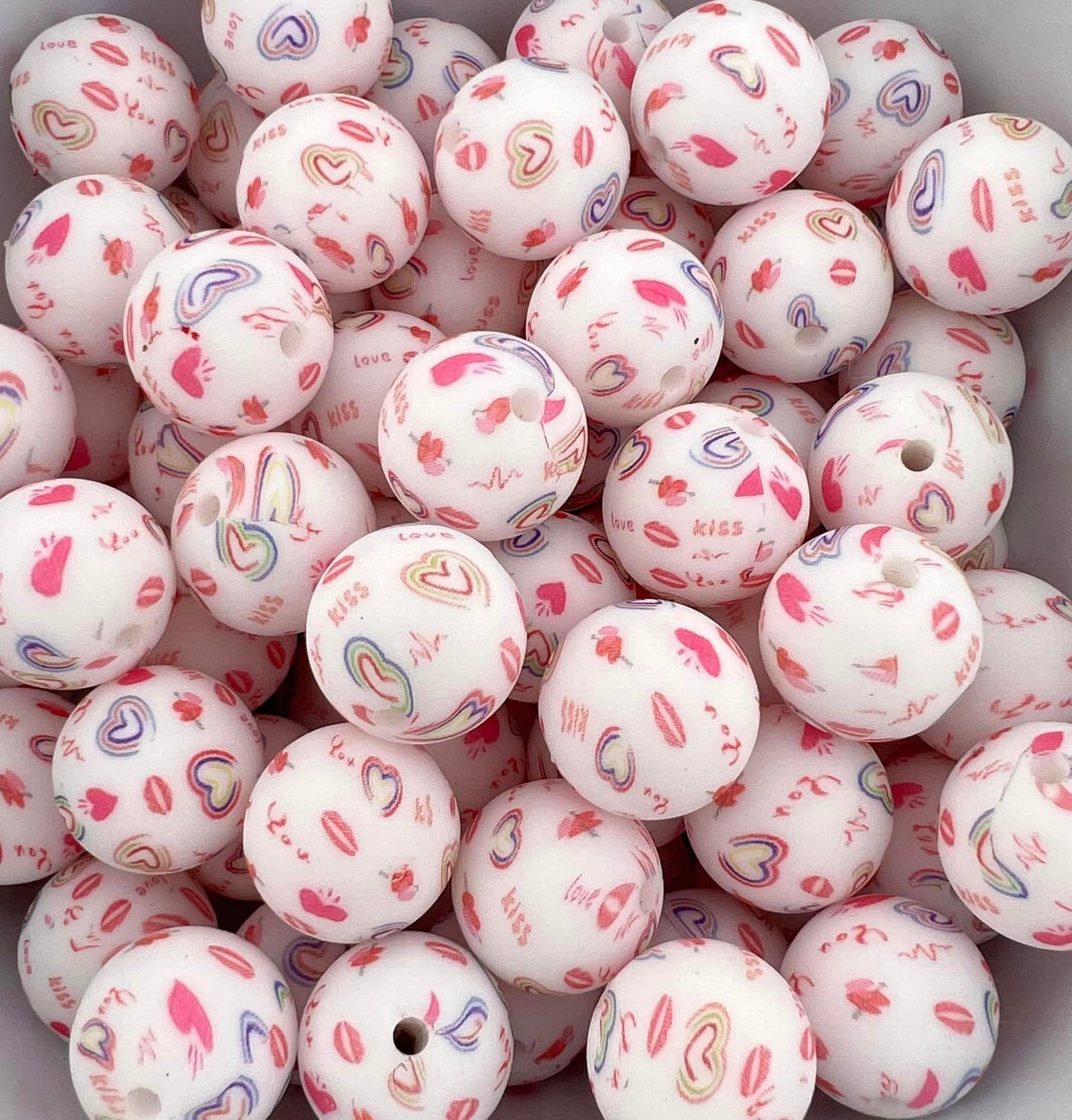 Pack of 75 15MM Kiss Love Hearts beads
