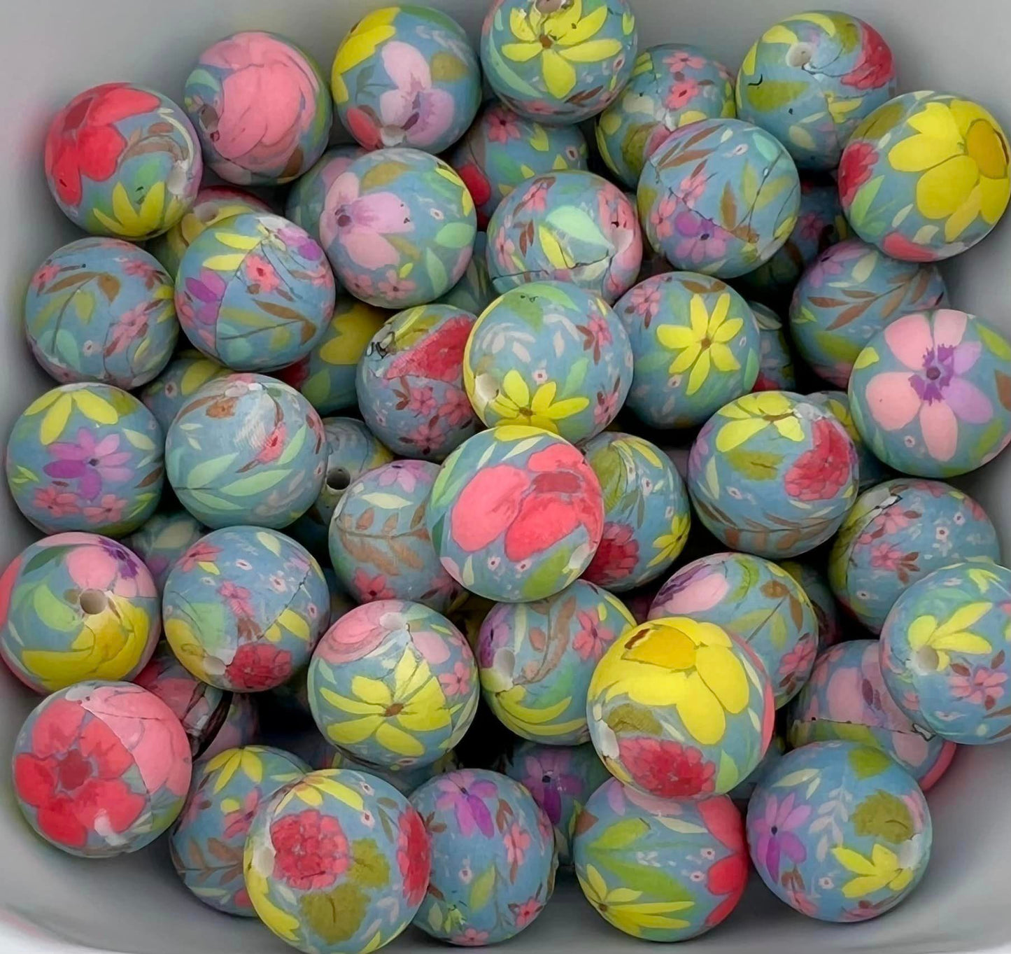 Pack of 50 15MM Meadow Floral beads