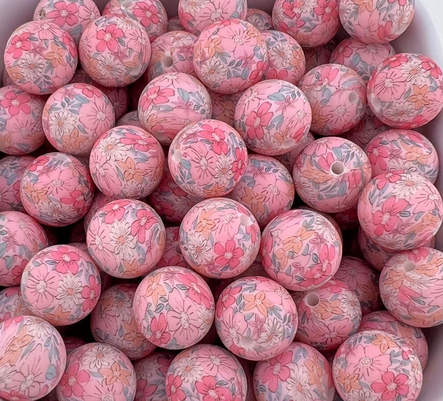 Pack of 100 15MM Beautiful Pink Blooms beads