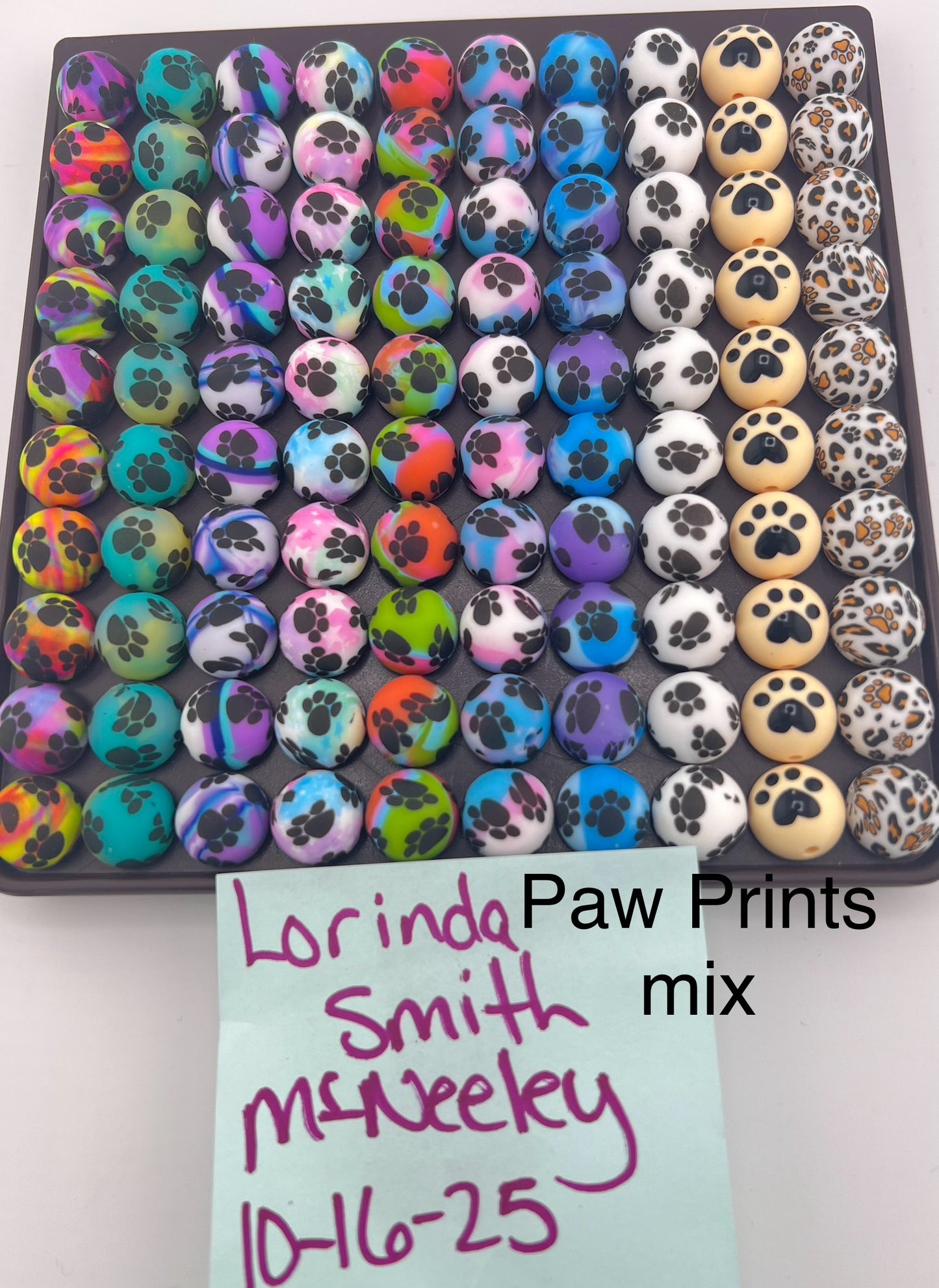 Set of 100 15mm silicone Paw Print Bead set