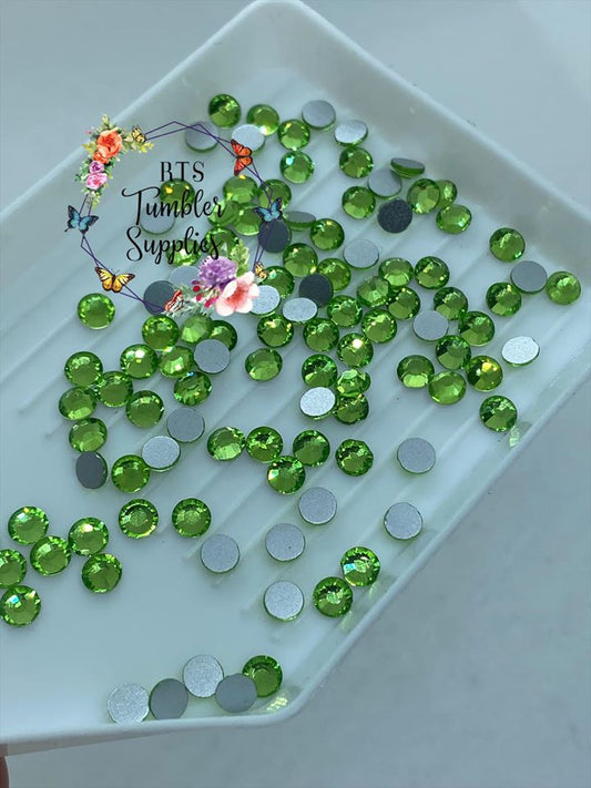 LIGHT PERIDOT GLASS RHINESTONES