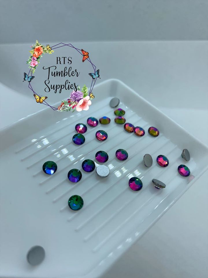 GREEN VOLCANO (GREEN CHAMELEON/FLARE) GLASS RHINESTONES